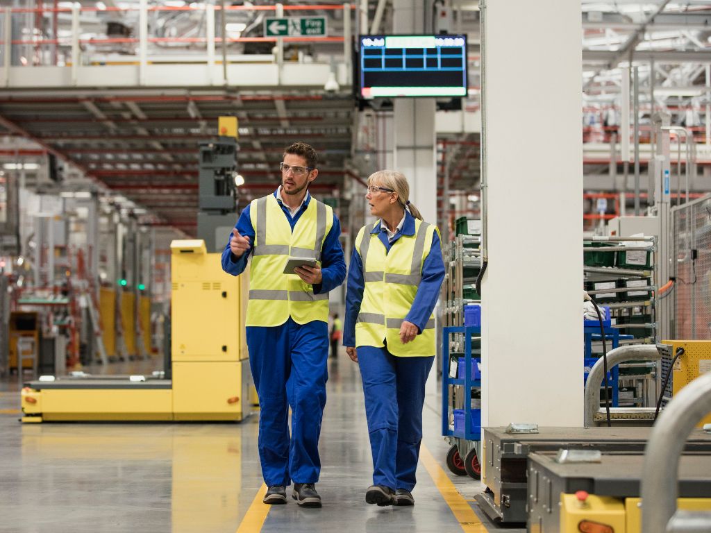 Communiquez en temps réel sur vos sites de production.